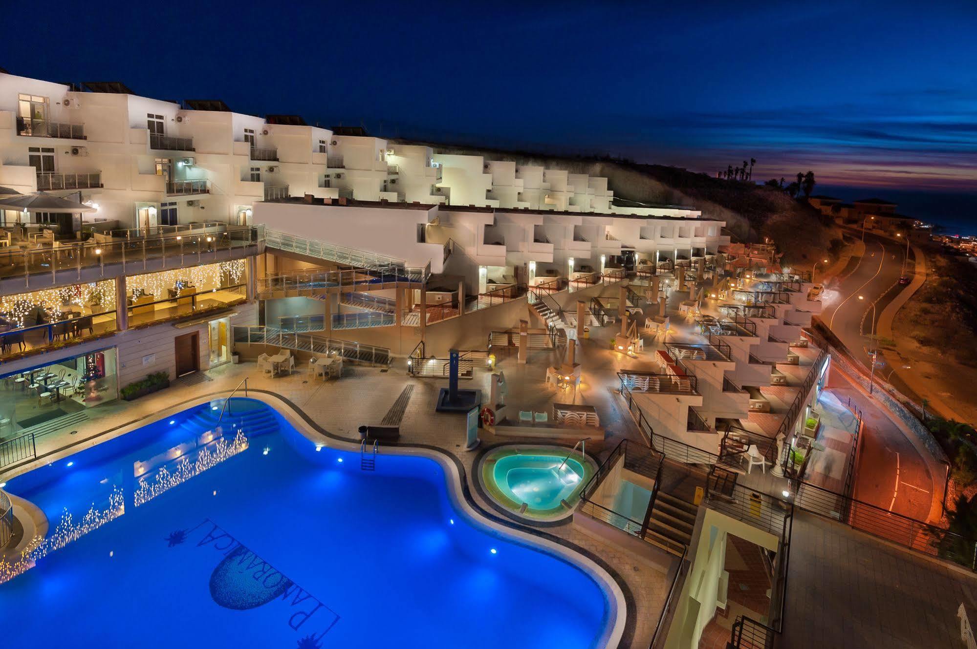 Kn Panorámica Apartahotel 3*
