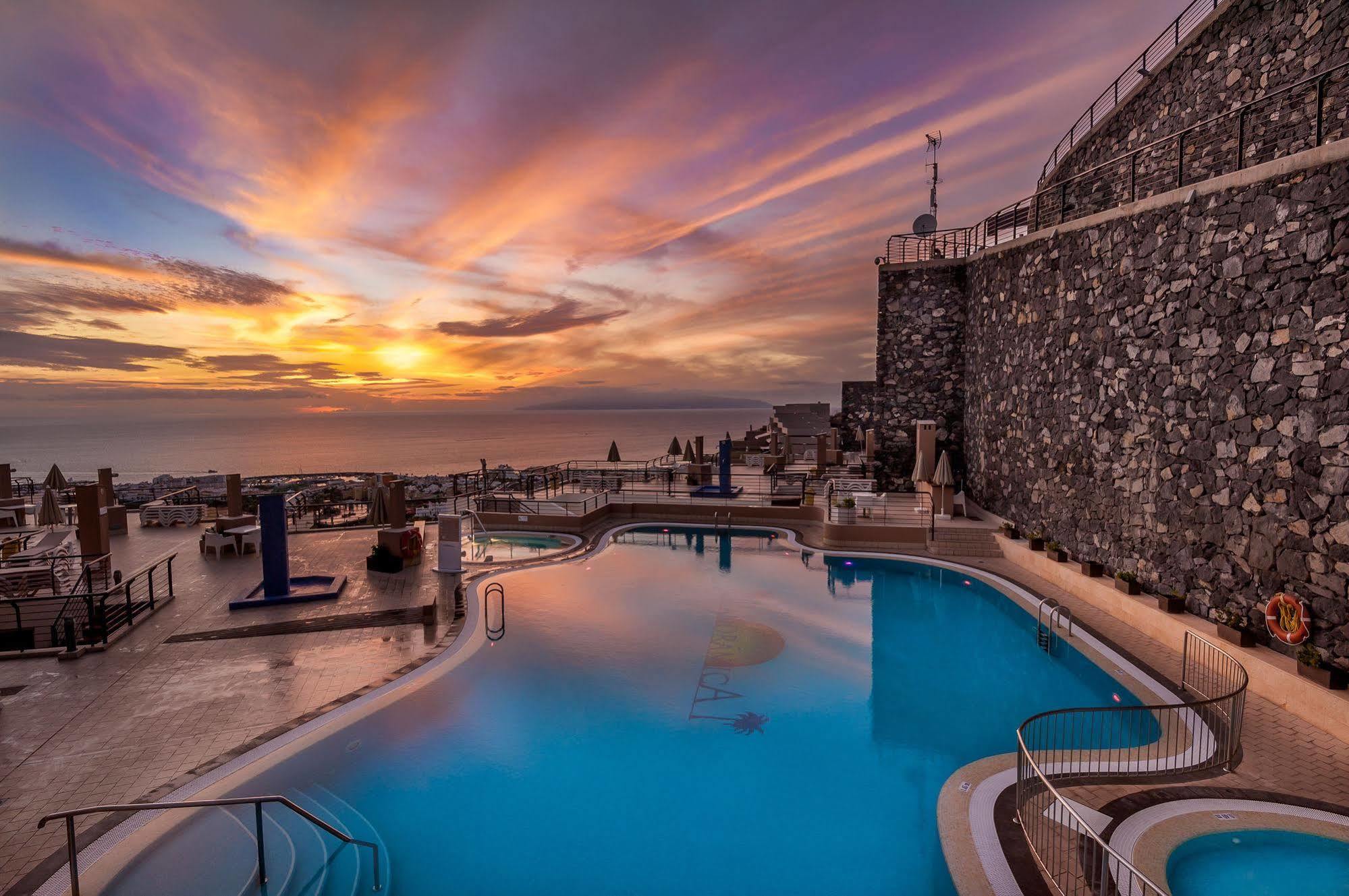 Kn Panorámica Apartahotel