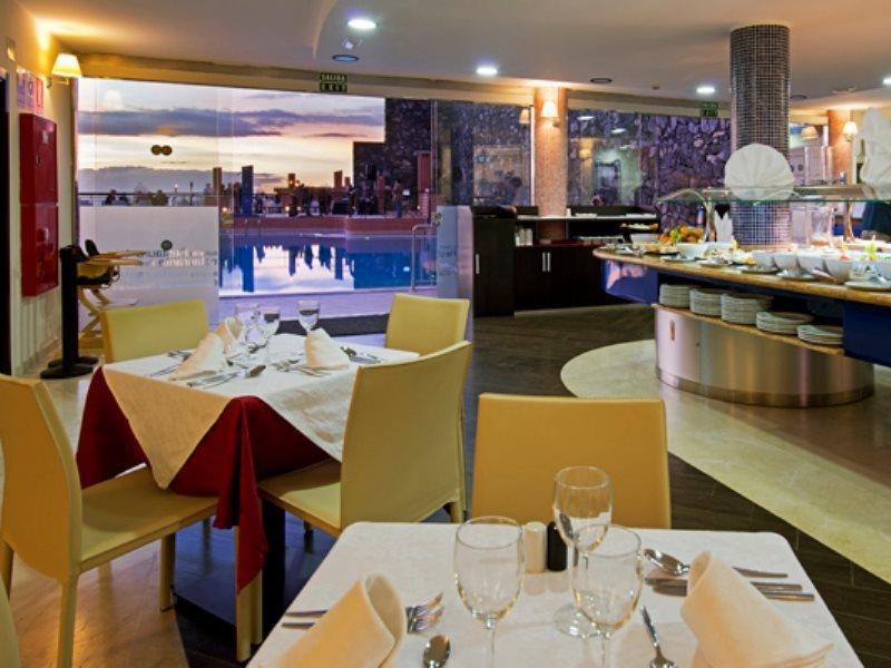 Kn Panorámica Apartahotel 3*